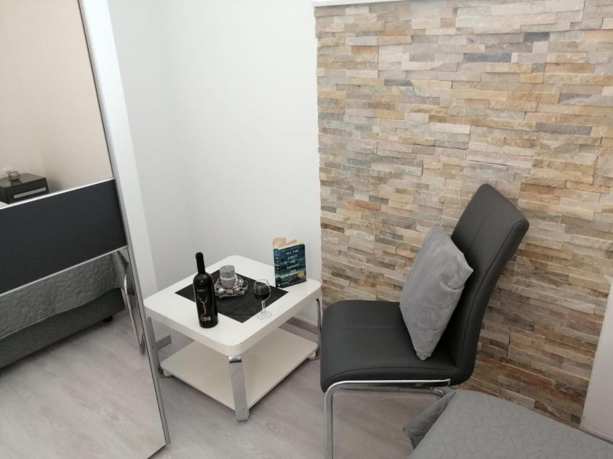 Apartment Leptir Podstrana Ngoại thất bức ảnh