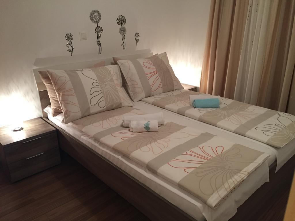 Apartment Leptir Podstrana Ngoại thất bức ảnh